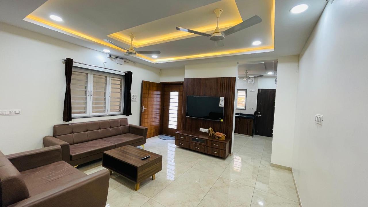 Luxurious 3 Bhk Villa In Bhuj - Shivani Homestay Kültér fotó