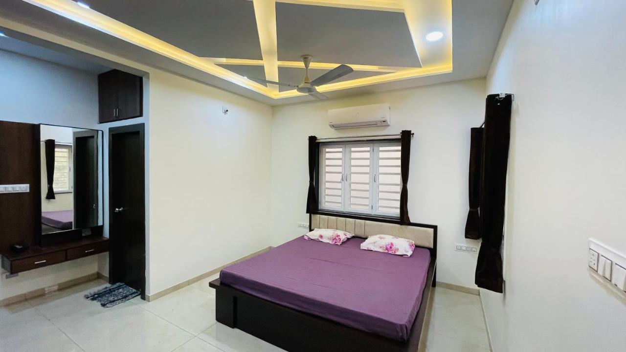 Luxurious 3 Bhk Villa In Bhuj - Shivani Homestay Kültér fotó