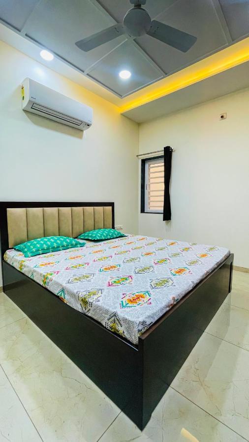 Luxurious 3 Bhk Villa In Bhuj - Shivani Homestay Kültér fotó